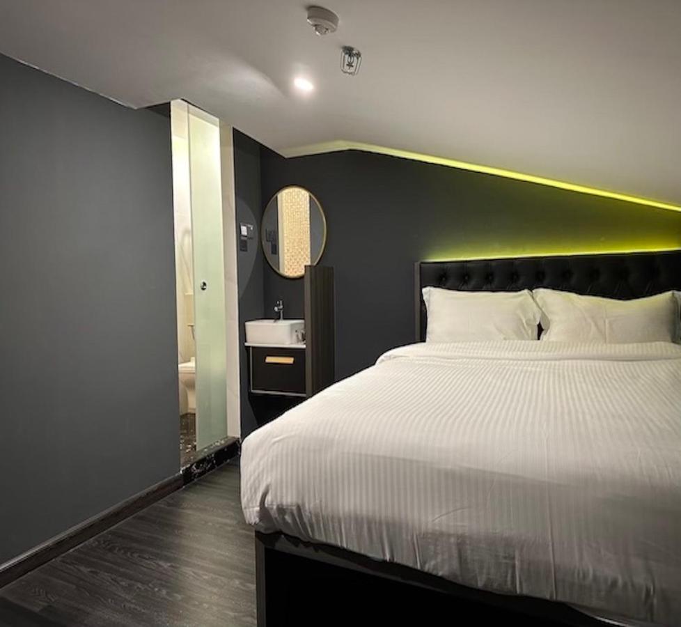 Hotel Jjh - Newly Opened Near Bugis Singapore Eksteriør billede
